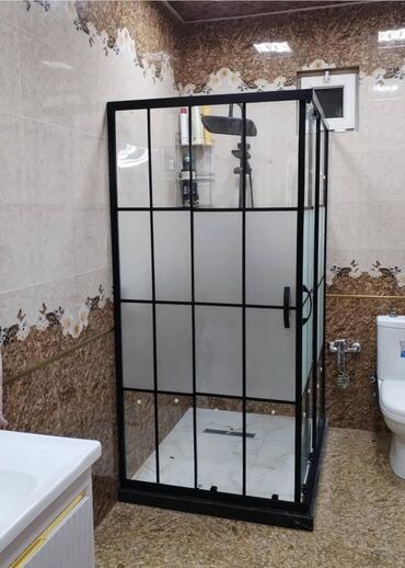 Duş kabinaları, arakəsmələr: Yeni Üstü açıq kabina, Künc üçün, Pulsuz çatdırılma — 10