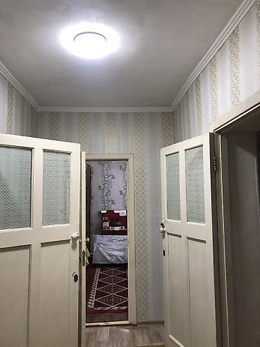 Продажа коттеджей и домов: Продаю дом в ж/м Ала-тоо общей площадью 90м2 4комнаты + — 9