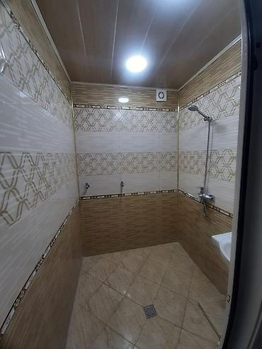 Mənzillər: 1 otaqlı mənzil – mətbəx və sanitar qovşaqla - Plan: 1 otaq, dəhliz — 8