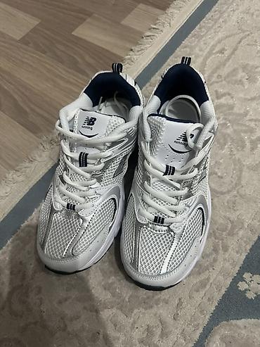 Мужские кроссовки, 39.5, New Balance, Новый, цвет - Белый