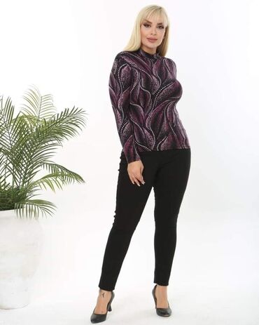 Rolke: Modeli za punije dame
Cene 1900 din 
Veličine XL, 2XL, 3XL, 4XL — 3