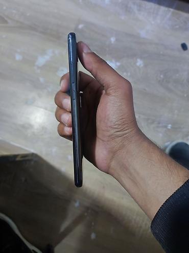 telfolar: Oppo 256 GB, rəng - Mavi, Sensor — 6