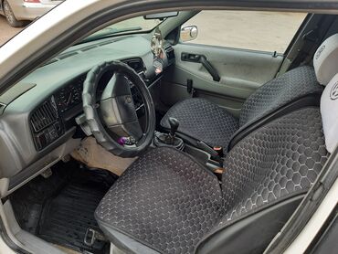 Volkswagen: Volkswagen Passat Variant: 1989 г., Универсал — 8