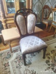 kicik masa: 6 eded iri stullar tam temizdir .artiqdi deye satilir . unvan