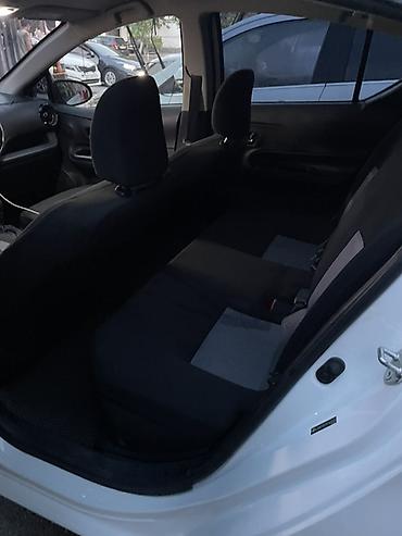jac s7: Toyota Prius C: 2018 г., 1.5 л, Вариатор, Гибрид, Хэтчбэк — 6