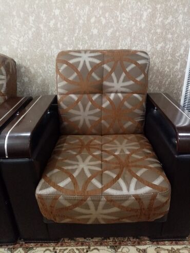 Mətbəx mebeli: İşlənmiş, Divan, Divan, Bazasız, Açılan