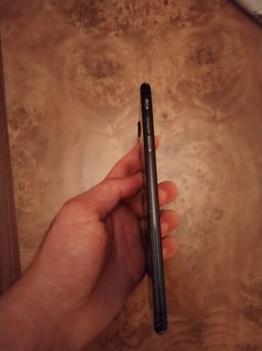 IPhone 7 Plus, Черный, Отпечаток пальца