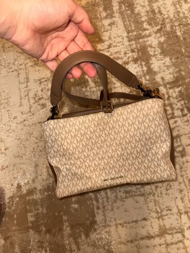 Dəstlər, kostyumlar: Qadın geyim dəsti - Qara qısa qol don: sadə, bədənə oturan siluet — 7