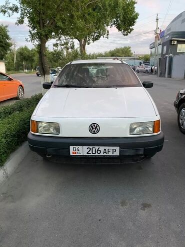 талас пасат: Volkswagen Passat: 1990 г., 1.8 л, Бензин, Универсал