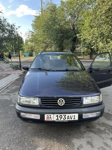 продажа авто в бишкеке срочно: Volkswagen Passat: 1995 г., 1.8 л, Механика, Бензин, Универсал