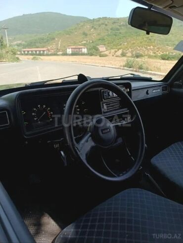 VAZ (LADA): VAZ (LADA) 2107: 1.6 l | 2011 il Sedan — 4