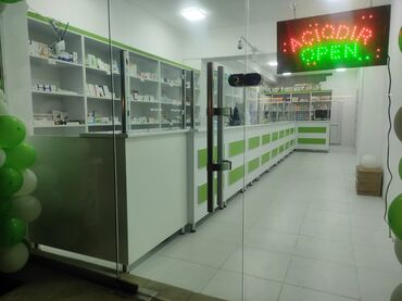 işlənmiş çənlər: Aptek Rəfləri Satılır — İmişlidə! İmişli rayonu, Ülvi Aptekdə 13 metr