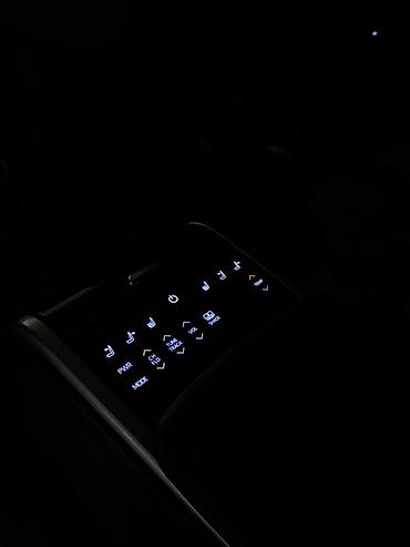 Продажа авто: Toyota Camry: 2018 г., Седан — 6