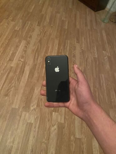 Apple iPhone: IPhone X, Черный