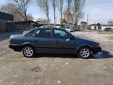 Volkswagen: Volkswagen Passat: 1988 г., 1.8 л, Механика, Бензин, Седан — 5