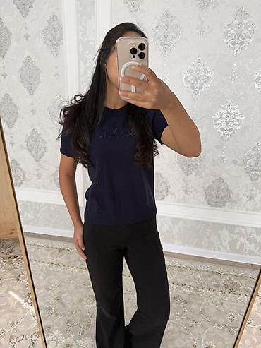 Футболка, Облегающая модель, Max Mara, Трикотаж, Новый, Стандарт at lalafo.kg Футболка, Облегающая модель, Max Mara, Трикотаж, Новый, Стандарт