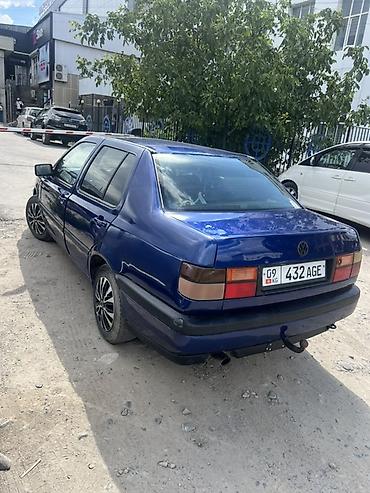 Volkswagen: Volkswagen Vento: 1994 г., 1.8 л, Механика, Бензин, Седан — 8