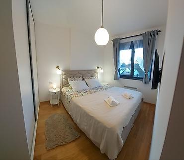 Stan na dan: Odmor na Zlatiboru, Nov apartman . Kategorisan 4**** Kiridžijska 33 — 5