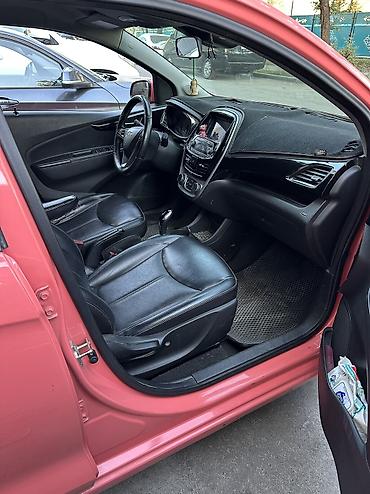 с номерами: Chevrolet Spark: 2017 г., 1 л, Вариатор, Бензин, Хэтчбэк — 6
