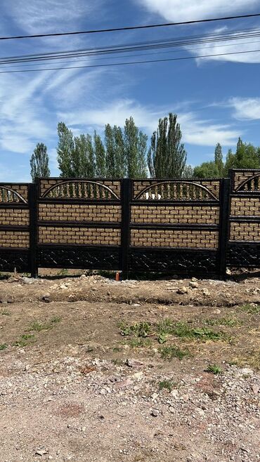 дом на колесах цена бишкек: Заборные панели из бетона, имитирующие кирпичную кладку, представлены