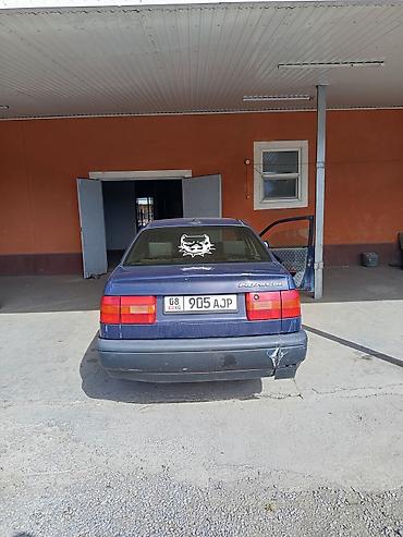 Volkswagen: Volkswagen Passat: 1993 г., 1.8 л, Механика, Бензин, Седан — 4