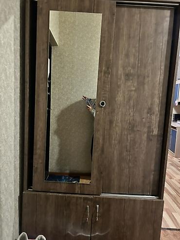 İki qapılı sürgülü şkaf – güzgülü model - Material: taxta teksturalı