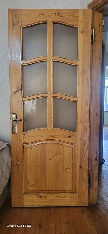 şam balı: Taxta otaq qapısı - Material: təbii ağac (şam tonlarında), massiv — 1