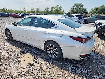 Lexus: Lexus ES: 2021 г., 2.5 л, Автомат, Гибрид, Седан — 2