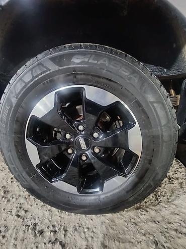 Аренда пассажирского буса: Mercedes-Benz Sprinter — комфортабельный микроавтобус/минивэн в черном — 7