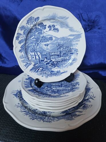 Kuhinjski setovi: Servis za torte,kolace engleski Enoch Wedgwood iz 70ih. Servis je — 2