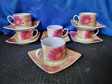 Kuhinjski setovi: Soljice nove porcelanske vintaz. Soljice komada 6 u ceni. Tacne — 5