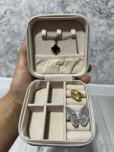 Ботинки и ботильоны: Черные демисезонные ботинки на каблуке - Элегантные полусапожки из — 10