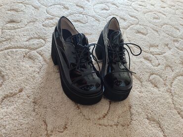 зимняя детская обувь: Туфли 38, цвет - Черный