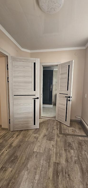 Продажа коттеджей и домов: Продаётся добротный кирпичный дом 85 кв.м на участке 3сотки в районе — 12