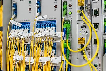 İş: Xidmət: Fiber-optik kabel çəkilişi, birləşdirmə (fusion splice) və — 2