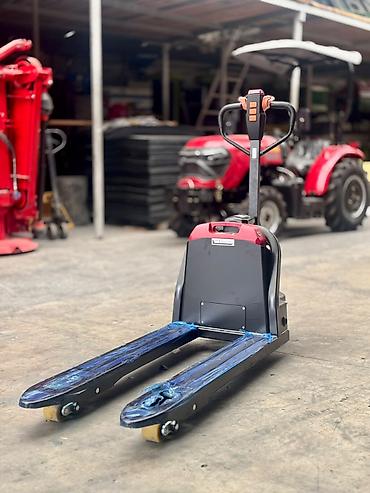 Biznes üçün avadanlıq: Elektrikli Transpalet SL15L3 – 1500 KG Texniki göstəricilər: - — 1