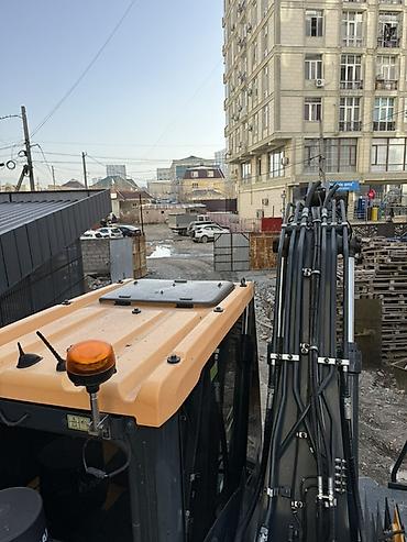 Экскаваторы: Экскаватор, Hyundai, Колесный — 7