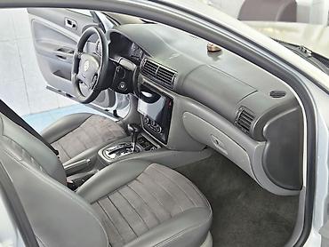 Volkswagen: Volkswagen Passat sedan - Kuzov: gümüşü rəng, 4 qapı, ikili çıxışlı — 12