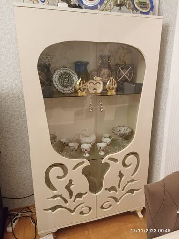 Rəflər: İşlənmiş, 2 qapılı Düz dolab, Qorka, Azərbaycan