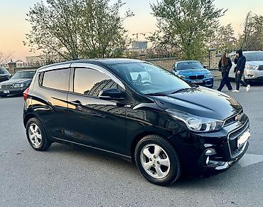 тико лабавой: Chevrolet Spark: 2017 г., 1 л, Вариатор, Бензин, Хэтчбэк — 3
