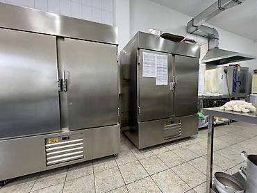 Другое оборудование для кафе, ресторанов: Изделия из нержавейки, стол холодильник, стол кондитерский, стол — 11