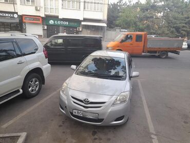 катализатор нексия 2: Предлагается к продаже компактный седан Toyota Белта серебристого