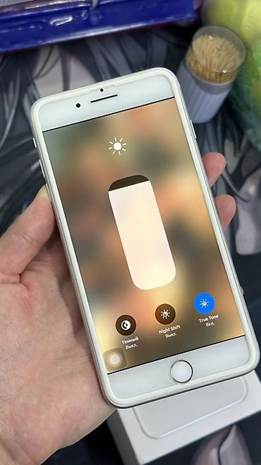 iphone 8 плюс: IPhone 8 Plus один владелец; 256гб акб 100% тач работает, всё — 7