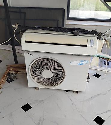 Бытовая техника: Samsung kondisioner 300 azn. Tam işlekdir. 35 kvadratdir. Sokulu — 1