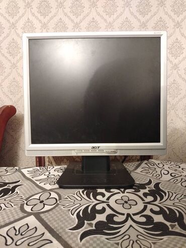 Настольные ПК и рабочие станции: Original ACER monitorudur. Ustada qeti olmayib