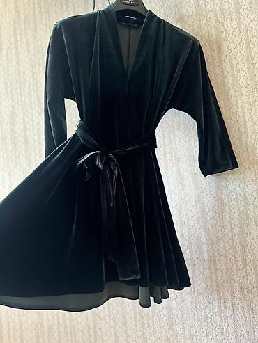 duz don modelləri: M razmer Məhsul: Qısa məxməri don - Material: Yumşaq, parıltılı — 2