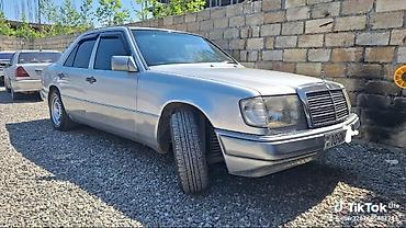 Mercedes-Benz: Mercedes-Benz E 220: 2.2 l | Sedan — 8