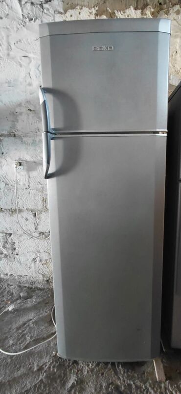 Кухонные вытяжки: Б/у 2 двери Beko Холодильник Продажа, цвет - Серый