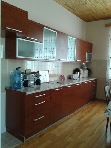 Həyət evləri və villaların satışı: 7 otaqlı, 300 kv. m, Yeni təmirli — 2