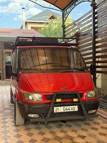 Ford Transit: 2001 г., 2 л, Механика, Дизель, Бус